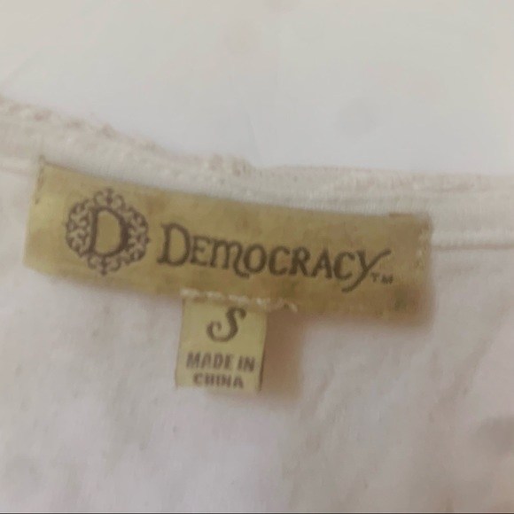 Democracy Lace Overlay Peplum Top - Picture 6 of 6